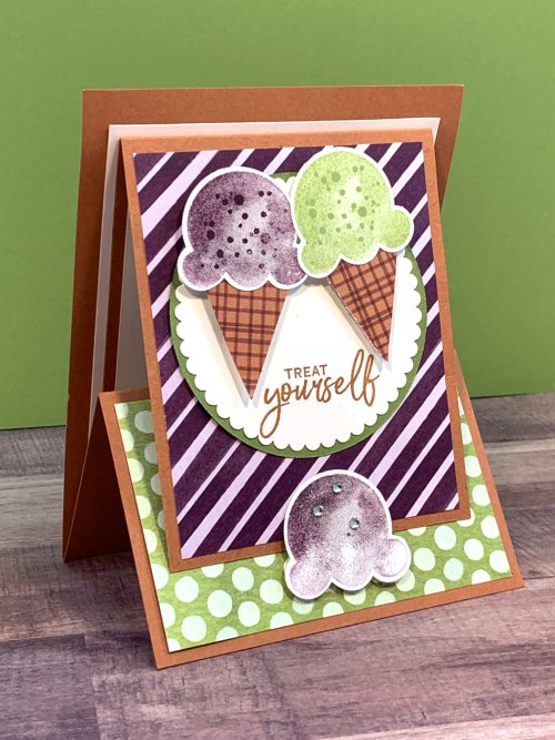 Sweet Ice Cream March Club. 